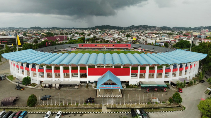 Misi PSM Makassar untuk mencuri tiga poin dan menjauhi kejaran Borneo FC akan semakin sulit mengingat catatan kurang baik mereka saat bermain di Stadion Segiri. Terakhir kali Juku Eja berhasil meraih kemenangan di kandang Borneo FC terjadi pada 19 Oktober 2018. Kala itu, di bawah arahan Robert Rene Alberts, PSM sukses menaklukkan tuan rumah dengan skor tipis 2-1. (cr/Borneo FC)