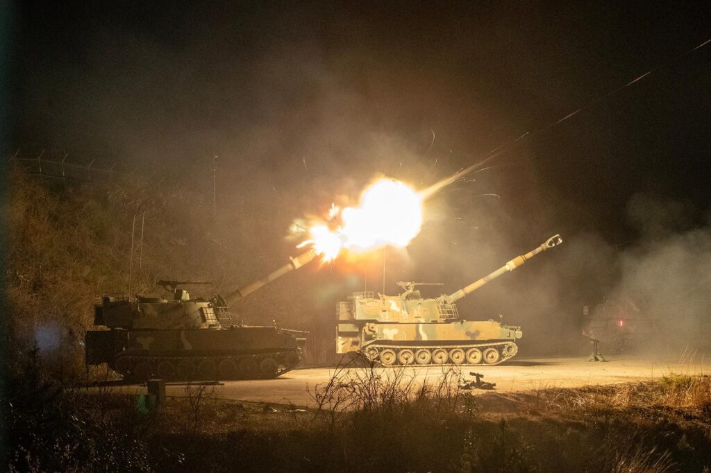 Militer Korea Selatan Gelar Latihan Tembak Malam di Perbatasan Goseong