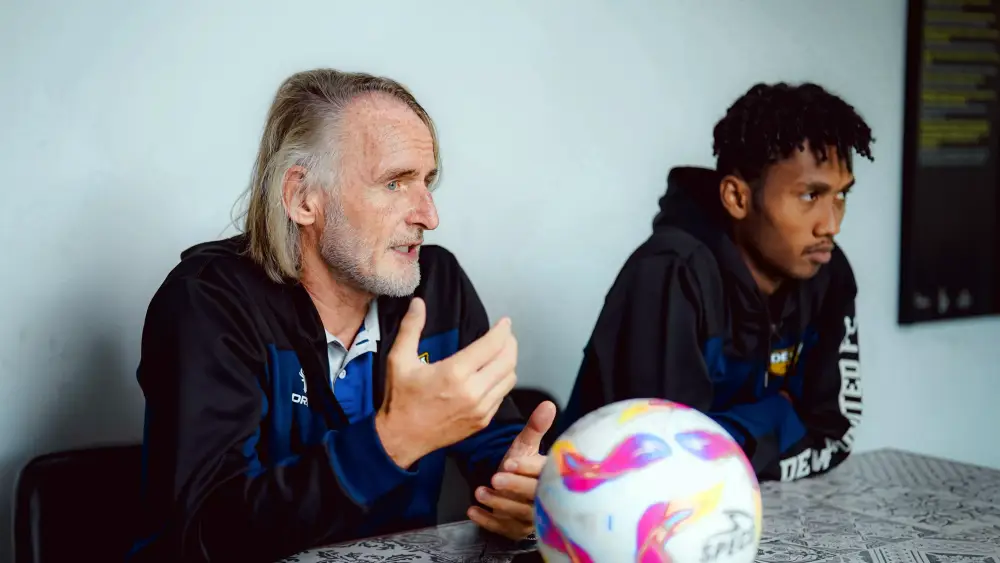 Dewa United FC akan melakoni laga tandang pekan ke-29 BRI Liga 1 2024/25 dengan menantang tuan rumah PSS Sleman di Stadion Maguwoharjo, Sleman, Kamis (17/4/2025) malam ini. (cr/ligaindonesiabaru.com)