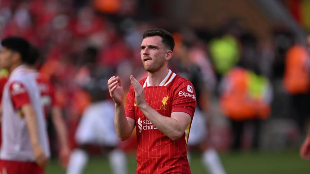 ek kiri andalan Liverpool, Andy Robertson, blak-blakan mengakui bahwa timnya sempat kehilangan sentuhan terbaik di babak kedua saat bermain imbang 2-2 melawan Arsenal di Anfield, Minggu (11/5) malam WIB. (cr/Liverpool)