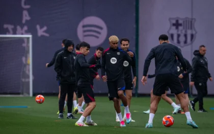 Pelatih FC Barcelona, Hansi Flick, menepis anggapan adanya tekanan jelang laga semifinal Liga Champions melawan Inter Milan. (cr/FC Barcelona)