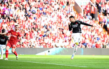 Winger lincah Arsenal, Gabriel Martinelli, tampil memukau dan dinobatkan sebagai pemain terbaik dalam laga dramatis kontra Liverpool di Anfield, Minggu (11/5) malam WIB. (cr/Arsenal)