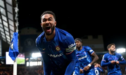 Kapten Chelsea, Reece James, menegaskan betapa krusialnya kemenangan 1-0 atas Manchester United dalam upaya timnya mengamankan posisi lima besar klasemen Liga Primer Inggris, dengan hanya satu pertandingan tersisa. (cr/Chelsea FC)