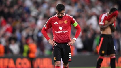 Isu kepindahan kapten Manchester United, Bruno Fernandes, kembali mencuat setelah kekalahan di final Liga Europa. (cr/manutd.com)