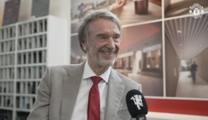 Sir Jim Ratcliffe dikabarkan siap untuk menjual klub Liga Prancis, OGC Nice, dengan potensi tawaran datang dari Arab Saudi, demikian menurut laporan sejumlah media. (cr/x.com)