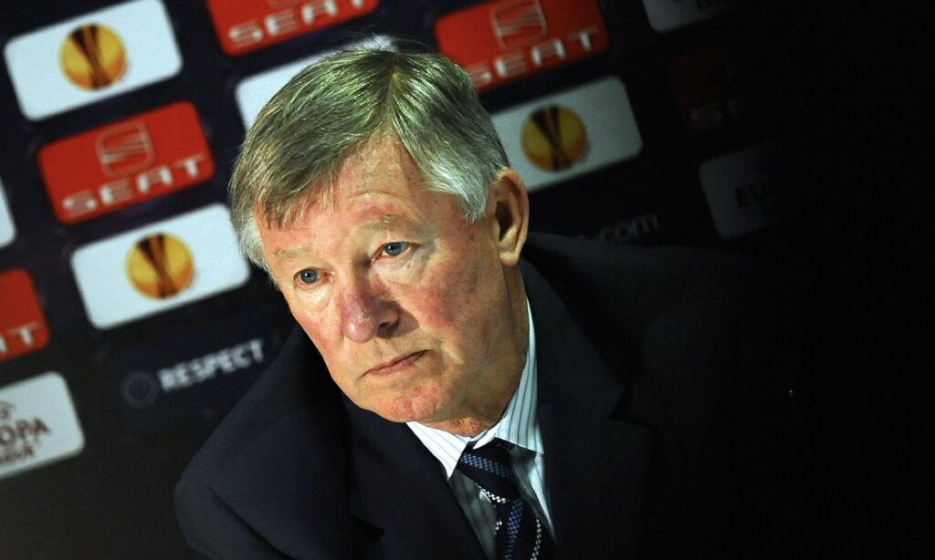 Kenangan terakhir kali United bertandang ke sana adalah kekalahan memalukan di bawah asuhan Sir Alex Ferguson dari tim Marcelo Bielsa. (cr/x.com@MirrorFootball)