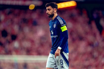 Gelandang serang Manchester United, Bruno Fernandes, menegaskan bahwa tekanan bukanlah beban melainkan sesuatu yang ia nikmati. (cr/ManUtd)
