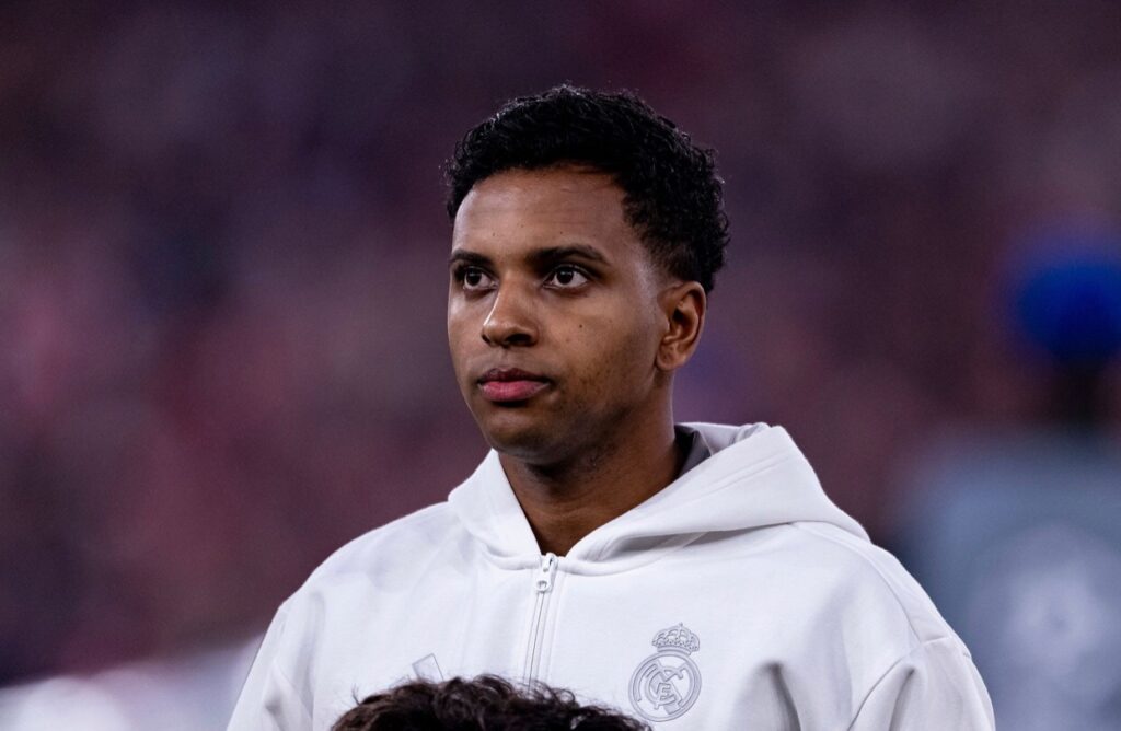 Masa depan bintang Real Madrid, Rodrygo Goes, di Santiago Bernabeu dikabarkan tengah berada di persimpangan jalan. (cr/x.com)