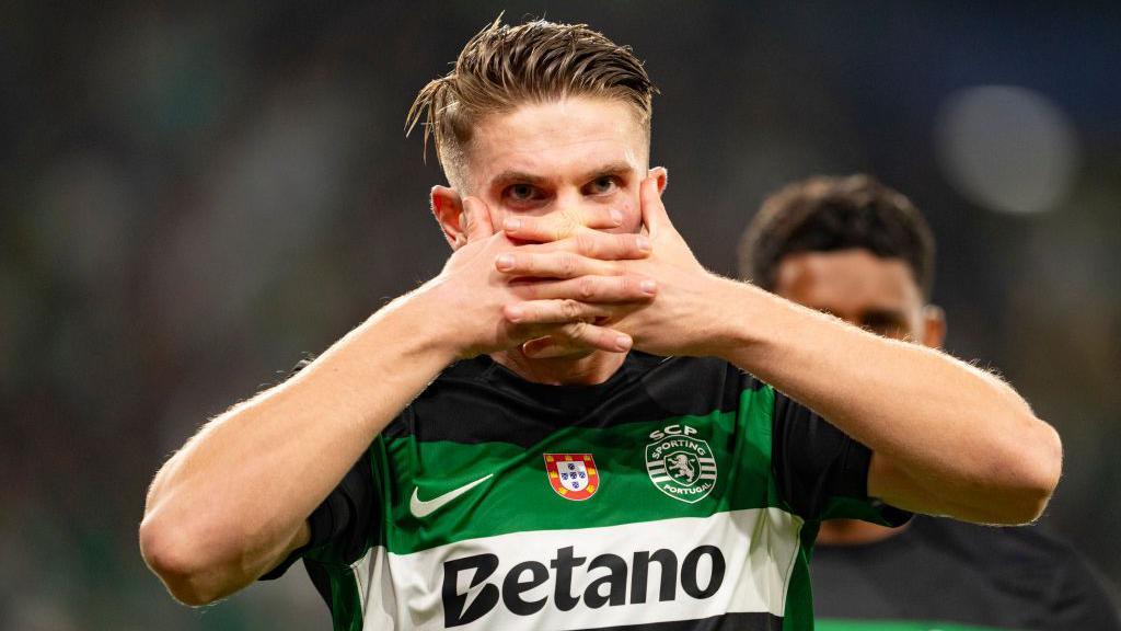 Arsenal dikabarkan siap menggelontorkan dana besar untuk mendapatkan penyerang Sporting Lisbon, Viktor Gyokeres, yang tengah menjadi salah satu pemain paling diminati di Eropa. (cr/x.com)