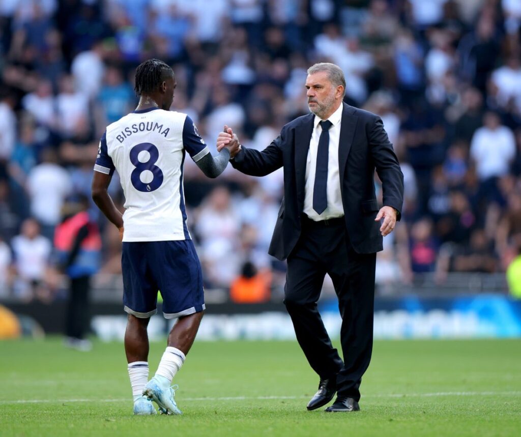 Manajer Tottenham Hotspur, Ange Postecoglou, memberi sinyal kuat akan melakukan rotasi pemain kunci saat menjamu Aston Villa pada Jumat (16/5) malam WIB. (cr/x.com)