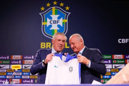 Pelatih baru tim nasional Brasil, Carlo Ancelotti, membuat kejutan dengan tidak memanggil bintang Santos FC, Neymar Jr., dalam skuad pertamanya. (cr/x.com)