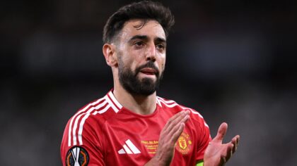 Kapten Manchester United, Bruno Fernandes, dilaporkan diberi waktu satu minggu oleh klub raksasa Liga Pro Saudi, Al-Hilal, untuk memutuskan masa depannya. (cr/x.com)