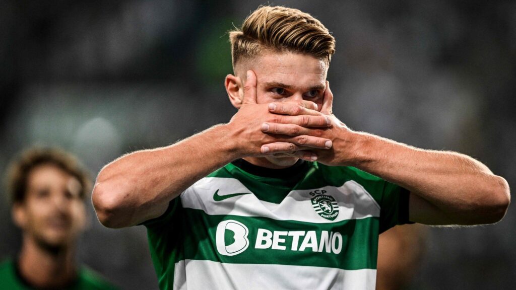 Penyerang Sporting CP, Viktor Gyokeres, menjadi incaran banyak klub top Eropa di bursa transfer musim panas ini. (cr/x.com)