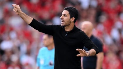 Ekspresi Mikel Arteta jauh dari kata puas setelah peluit akhir berbunyi pada Minggu malam WIB, meskipun timnya berhasil bangkit dari ketertinggalan 2-0 untuk meraih satu poin di Anfield. (cr/Arsenal)