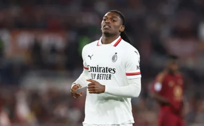 Kekalahan 3-1 dari AS Roma pada Minggu (18/5/2025) malam WIB memastikan AC Milan tidak akan berpartisipasi di kompetisi Eropa musim 2025-2026. (cr/acmilan.com)