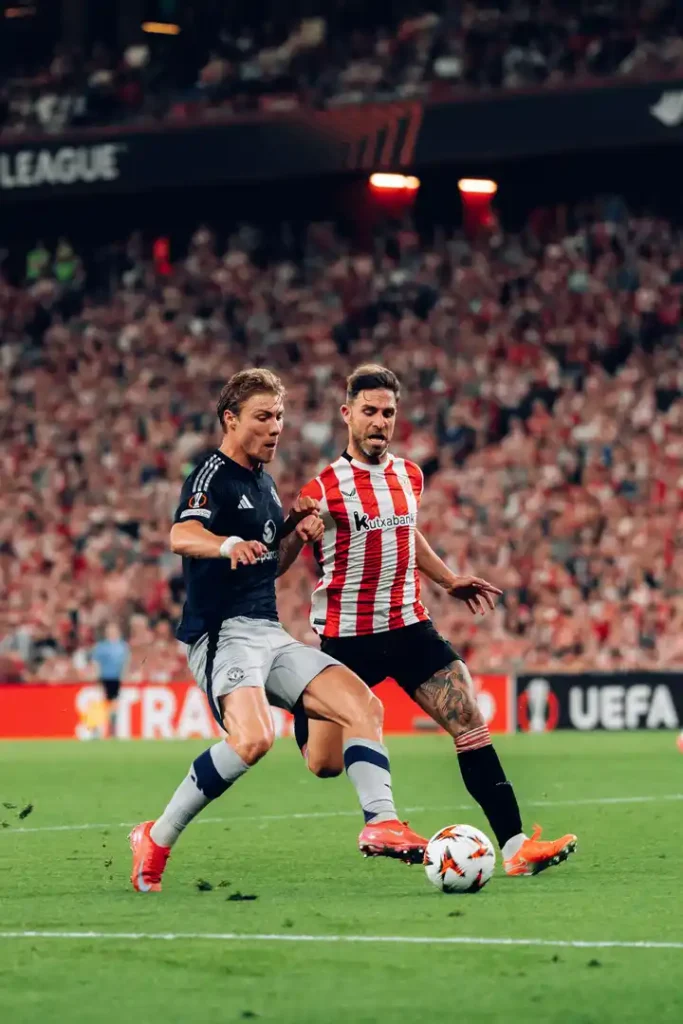 Pelatih Manchester United, Ruben Amorim, tak ragu menyebut penampilan Rasmus Hojlund dalam kemenangan telak 3-0 atas Athletic Club sebagai yang terbaik sejak ia menukangi Setan Merah. (cr/manutd.com)