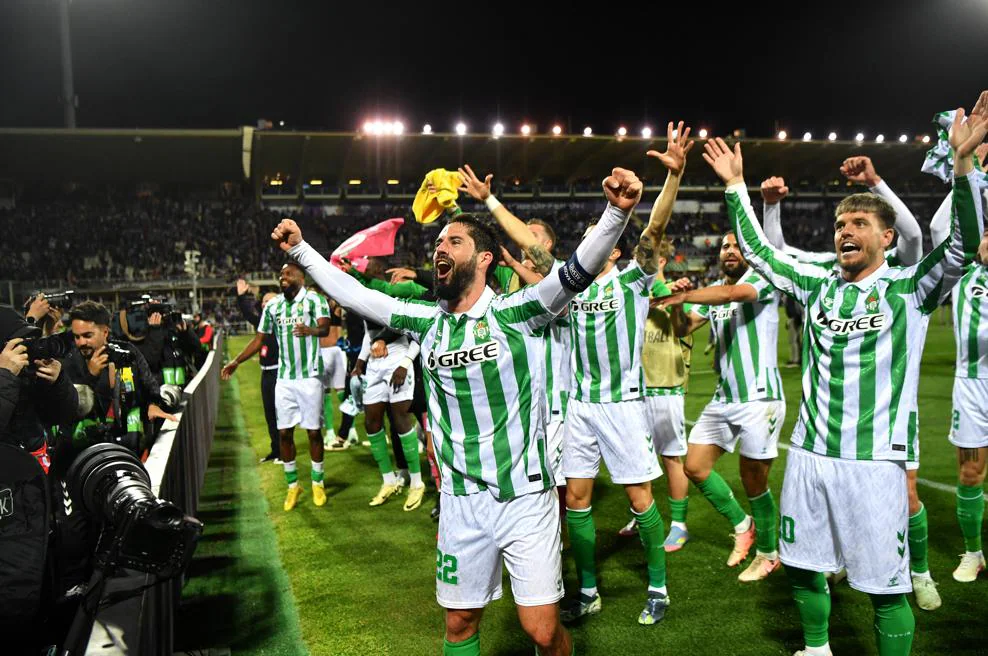 Kapten Real Betis, Isco, mengakui bahwa pertandingan semifinal Conference League melawan Fiorentina berjalan sangat sulit. (cr/uefa.com)